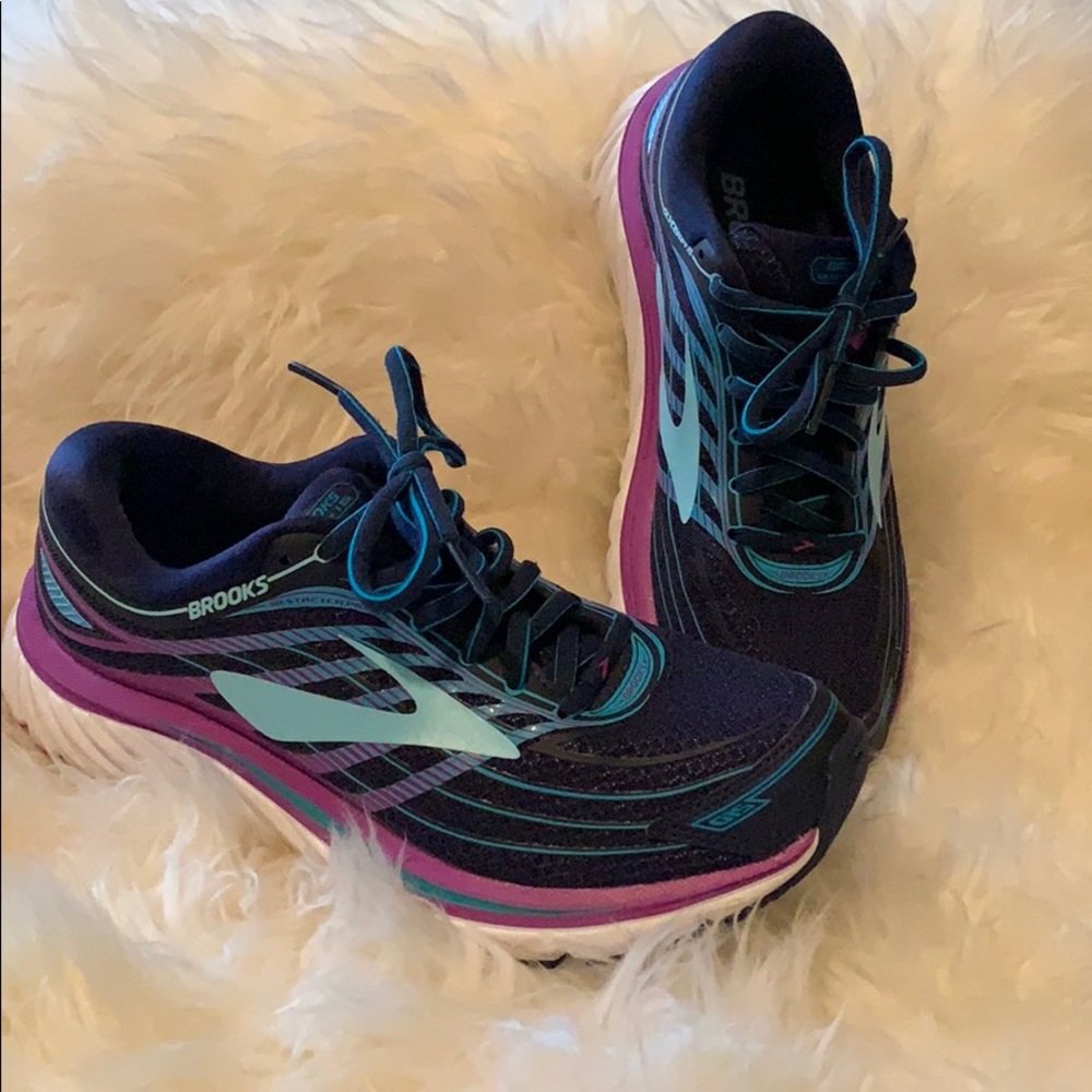 Brooks glycerin 15 women’s running shoes.Sneaker S